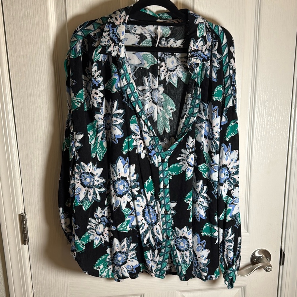 Free people long sleeve top